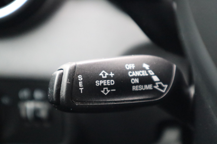 Audi A1 Sportback 1.0 TFSI Adrenalin | S-line | 5drs. | Cruise control |