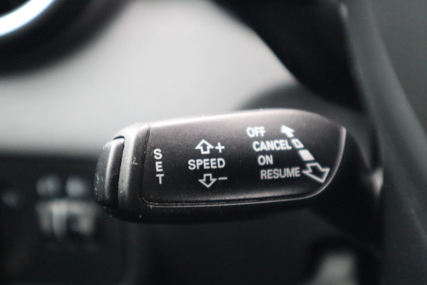 Audi A1 Sportback 1.0 TFSI Adrenalin | S-line | 5drs. | Cruise control |