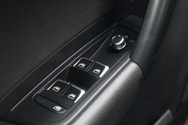 Audi A1 Sportback 1.0 TFSI Adrenalin | S-line | 5drs. | Cruise control |