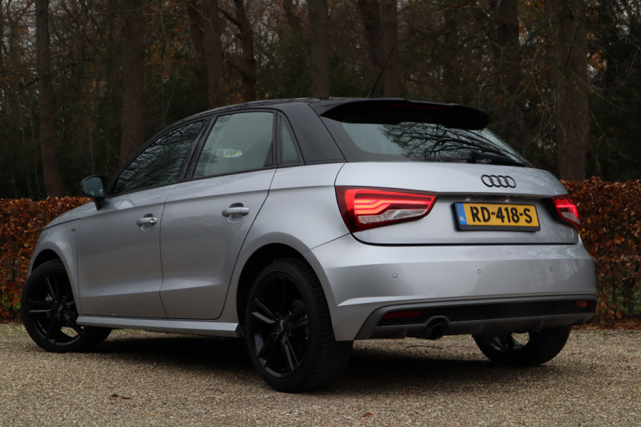 Audi A1 Sportback 1.0 TFSI Adrenalin | S-line | 5drs. | Cruise control |