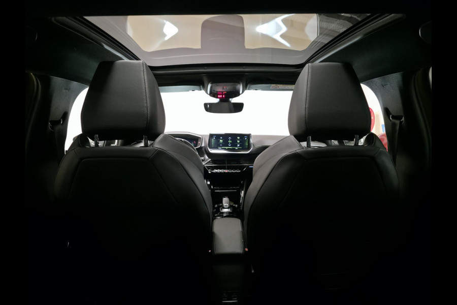 Peugeot 208 1.2 PureTech GT-Line Automaat | Trekhaak | Panoramadak | Navigatie