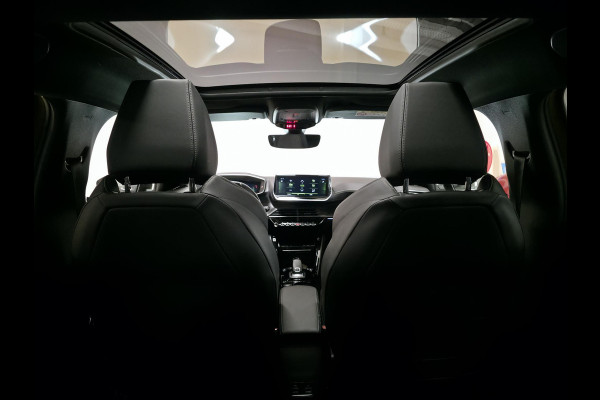 Peugeot 208 1.2 PureTech GT-Line Automaat | Trekhaak | Panoramadak | Navigatie
