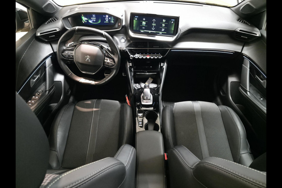 Peugeot 208 1.2 PureTech GT-Line Automaat | Trekhaak | Panoramadak | Navigatie
