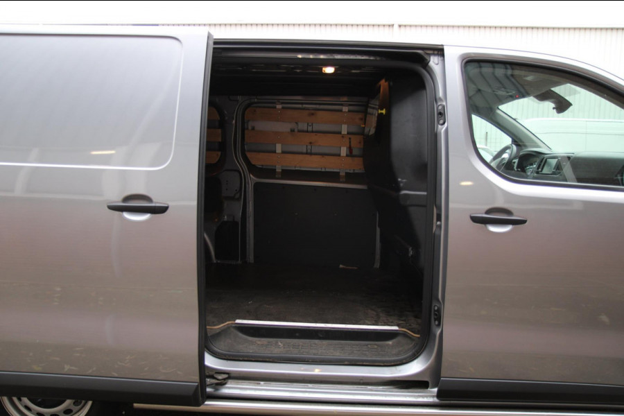 Peugeot Expert 2.0 BlueHDI 122PK L2H1 / Trekhaak / Camera / 3 zits