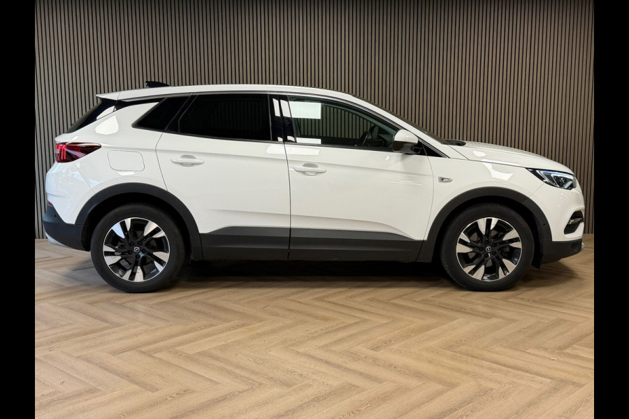 Opel Grandland X 1.2 Turbo Business Executive AUT. PANORAMADAK CRUISE NAVIGATIE APPLE CARPLAY LANE-ASSIST STOEL/STUURVERWARMING