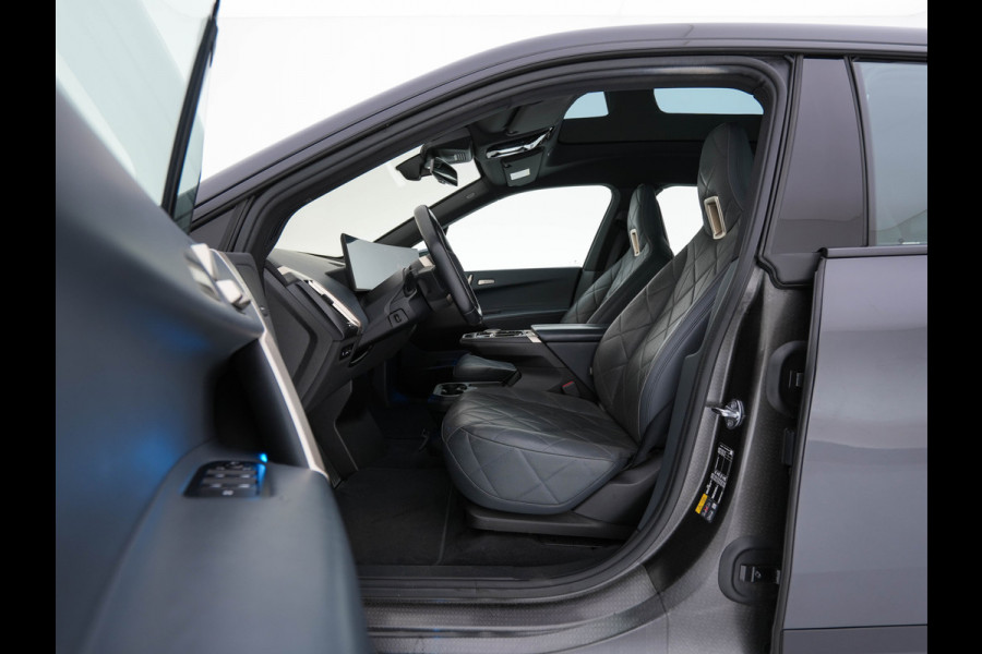 BMW iX xDrive40 High Executive 77 kWh ( 3-Fase ) {SOH-100%} (INCL-BTW) Aut. *PANO | HEAD-UP | HARMAN/KARDON-SURROUND | SOFT-CLOSE | DAB+ | DIGI-COCKPIT | HEATED-COMFORTSEATS | FULL-LED | CARPLAY | TOWBAR | AMBIENT-LIGHT | TOPVIEW | MEMORY-PACK |