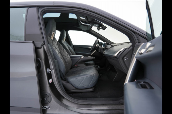 BMW iX xDrive40 High Executive 77 kWh ( 3-Fase ) {SOH-100%} (INCL-BTW) Aut. *PANO | HEAD-UP | HARMAN/KARDON-SURROUND | SOFT-CLOSE | DAB+ | DIGI-COCKPIT | HEATED-COMFORTSEATS | FULL-LED | CARPLAY | TOWBAR | AMBIENT-LIGHT | TOPVIEW | MEMORY-PACK |