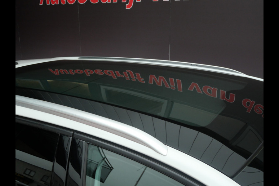 Peugeot 308 SW 1.2 PT EXECUTIVE | PANORAMA | TREKHAAK | CARPLAY | 110 PK | RIEM V.V.!!