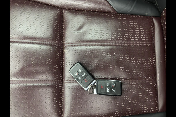 Land Rover Range Rover Evoque 2.0 D150 R-Dynamic *PANO | LUXURY-LEATHER | FULL-LED | NAVI-FULLMAP | CAMERA | KEYLESS | ECC | TOPVIEW | CARPLAY | HEATED-COMFORTSEATS | PDC | CRUISE | PRIVACY-GLASS | 20''ALU*