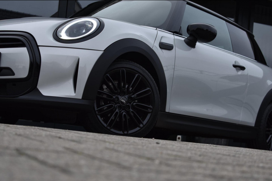 MINI Mini 1.5 Cooper APPLE CARPLAY | STUUR / STOELVERWARMING | DEALER ONDERHOUDEN | SFEERVERLICHTING | NAVIGATIE