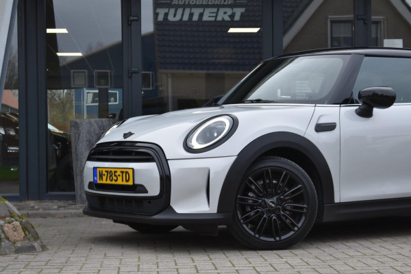 MINI Mini 1.5 Cooper APPLE CARPLAY | STUUR / STOELVERWARMING | DEALER ONDERHOUDEN | SFEERVERLICHTING | NAVIGATIE