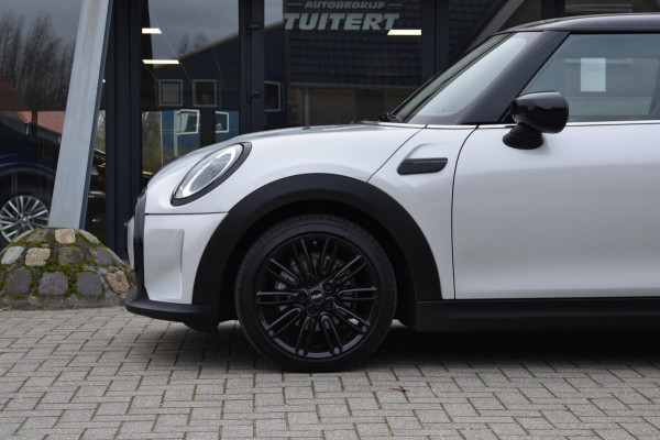 MINI Mini 1.5 Cooper APPLE CARPLAY | STUUR / STOELVERWARMING | DEALER ONDERHOUDEN | SFEERVERLICHTING | NAVIGATIE