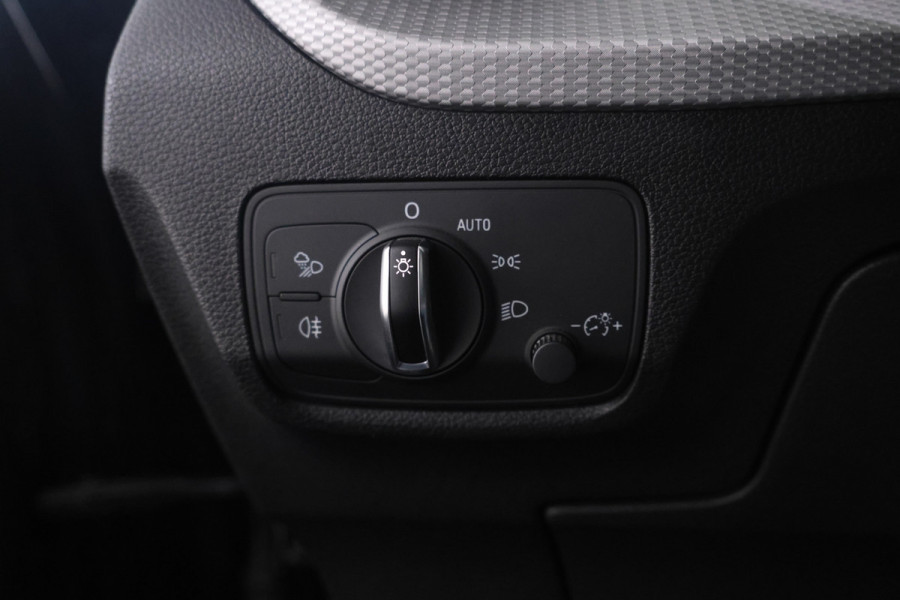 Audi Q2 30 TFSI S Edition Virtual cockpit, Leer, Panorama,