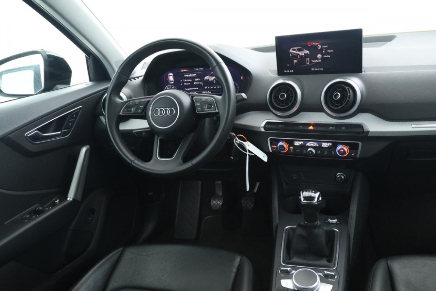 Audi Q2 30 TFSI S Edition Virtual cockpit, Leer, Panorama,