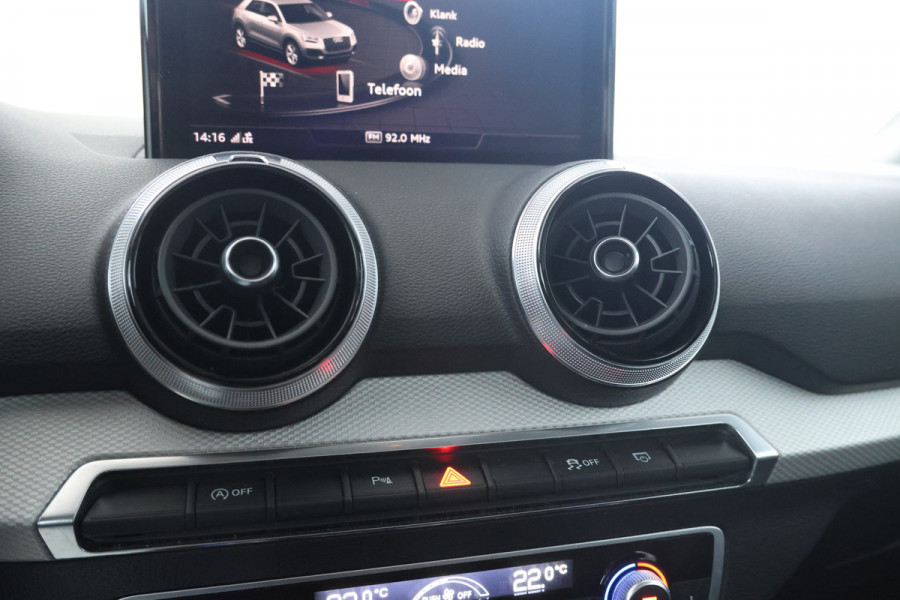 Audi Q2 30 TFSI S Edition Virtual cockpit, Leer, Panorama,