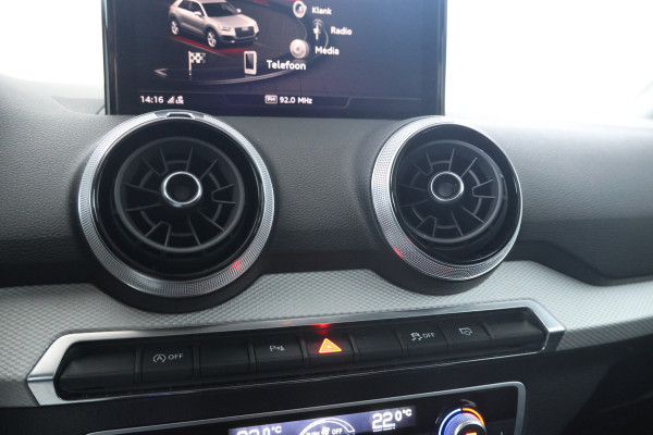Audi Q2 30 TFSI S Edition Virtual cockpit, Leer, Panorama,