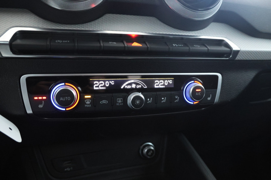 Audi Q2 30 TFSI S Edition Virtual cockpit, Leer, Panorama,