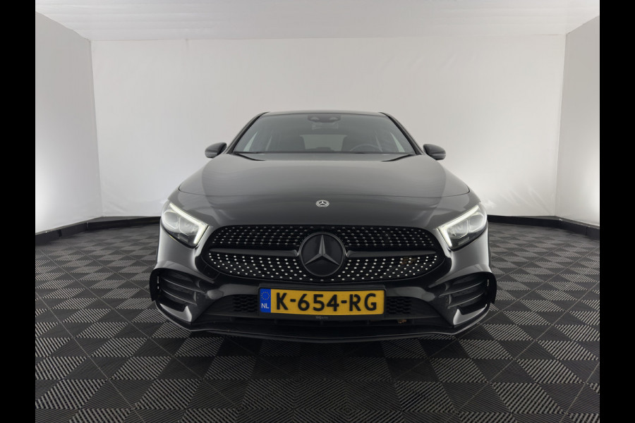 Mercedes-Benz A-Klasse 160 AMG-Sportpack Business-Solution (INCL-BTW) *WIDESCREEN-DIGI-COCKPIT | FULL-LED | LEATHER-MICROFIBRE | CAMERA | DYNAMIC-SELECT | CRUISE | HEATED-SPORTSEATS | PRIVACY-GLASS | DAB | AMBIENT-LIGHT | 18"ALU*