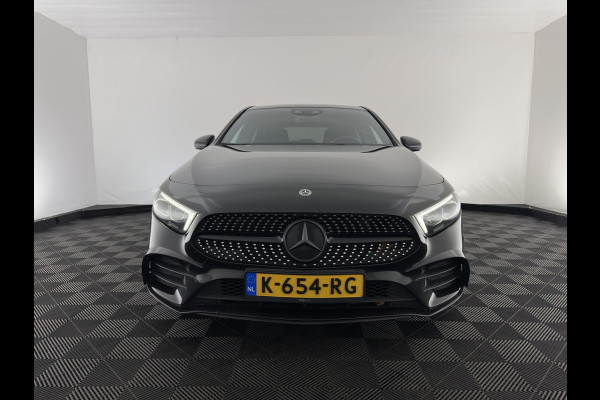 Mercedes-Benz A-Klasse 160 AMG-Sportpack Business-Solution (INCL-BTW) *WIDESCREEN-DIGI-COCKPIT | FULL-LED | LEATHER-MICROFIBRE | CAMERA | DYNAMIC-SELECT | CRUISE | HEATED-SPORTSEATS | PRIVACY-GLASS | DAB | AMBIENT-LIGHT | 18"ALU*