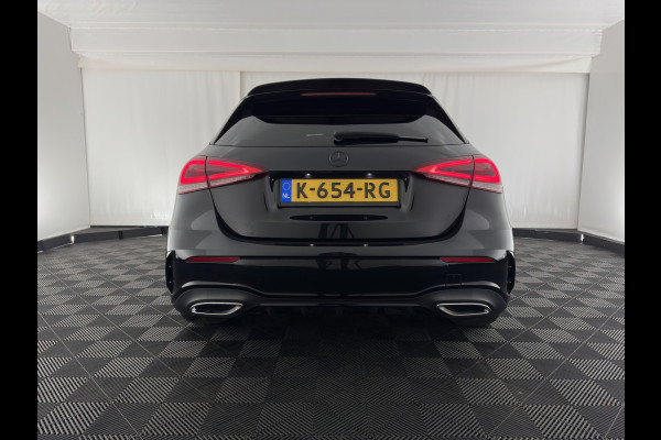 Mercedes-Benz A-Klasse 160 AMG-Sportpack Business-Solution (INCL-BTW) *WIDESCREEN-DIGI-COCKPIT | FULL-LED | LEATHER-MICROFIBRE | CAMERA | DYNAMIC-SELECT | CRUISE | HEATED-SPORTSEATS | PRIVACY-GLASS | DAB | AMBIENT-LIGHT | 18"ALU*