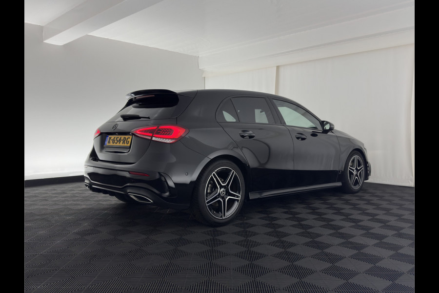 Mercedes-Benz A-Klasse 160 AMG-Sportpack Business-Solution (INCL-BTW) *WIDESCREEN-DIGI-COCKPIT | FULL-LED | LEATHER-MICROFIBRE | CAMERA | DYNAMIC-SELECT | CRUISE | HEATED-SPORTSEATS | PRIVACY-GLASS | DAB | AMBIENT-LIGHT | 18"ALU*
