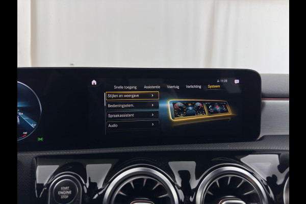 Mercedes-Benz A-Klasse 160 AMG-Sportpack Business-Solution (INCL-BTW) *WIDESCREEN-DIGI-COCKPIT | FULL-LED | LEATHER-MICROFIBRE | CAMERA | DYNAMIC-SELECT | CRUISE | HEATED-SPORTSEATS | PRIVACY-GLASS | DAB | AMBIENT-LIGHT | 18"ALU*