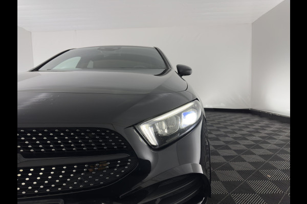 Mercedes-Benz A-Klasse 160 AMG-Sportpack Business-Solution (INCL-BTW) *WIDESCREEN-DIGI-COCKPIT | FULL-LED | LEATHER-MICROFIBRE | CAMERA | DYNAMIC-SELECT | CRUISE | HEATED-SPORTSEATS | PRIVACY-GLASS | DAB | AMBIENT-LIGHT | 18"ALU*