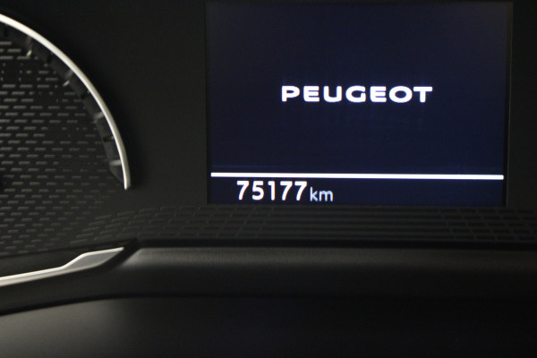 Peugeot 208 1.2 PureTech Allure |Camera|Navi|