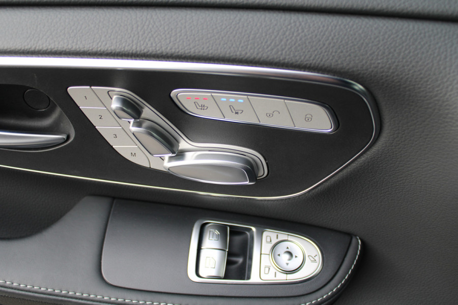 Mercedes-Benz V-Klasse 300 Benzine!! / Lang / AMG / 7-persoons / Burmester / Elec Stoel / Vol Opties / NIEUWSTAAT