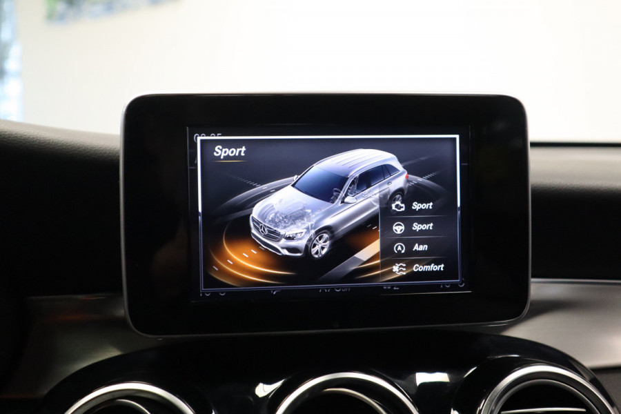 Mercedes-Benz GLC 250 4MATIC Premium Plus Burmester PDC