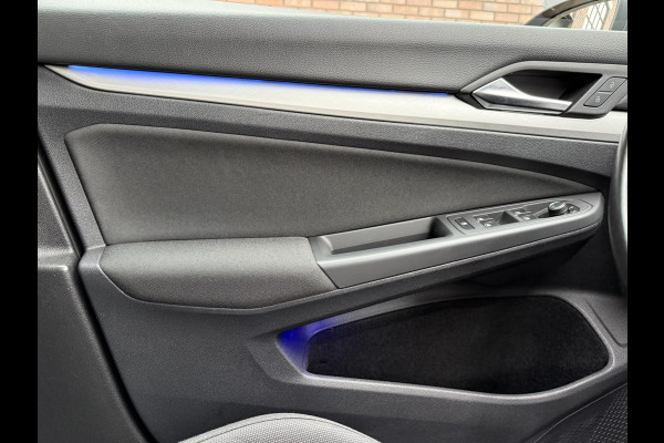 Volkswagen Golf Variant 1.0 eTSI Life / Cruise control adaptief / NAVI + Apple CarPlay - Android / Stuur-Stoel Verwarming + Veloer
