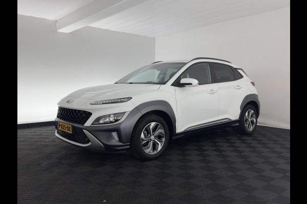 Hyundai Kona 1.6 GDI HEV Fashion (INCL-BTW) Aut. *NAVI-FULLMAP | DIGI-COCKPIT | FULL-LED | KEYLESS | CAMERA | HEAD-UP | SHIFT-PADDLES | DAB | COMFORT-SEATS | PRIVACY-GLASS | TOWBAR | 16 "ALU*