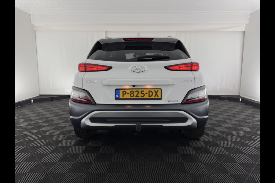 Hyundai Kona 1.6 GDI HEV Fashion (INCL-BTW) Aut. *NAVI-FULLMAP | DIGI-COCKPIT | FULL-LED | KEYLESS | CAMERA | HEAD-UP | SHIFT-PADDLES | DAB | COMFORT-SEATS | PRIVACY-GLASS | TOWBAR | 16 "ALU*