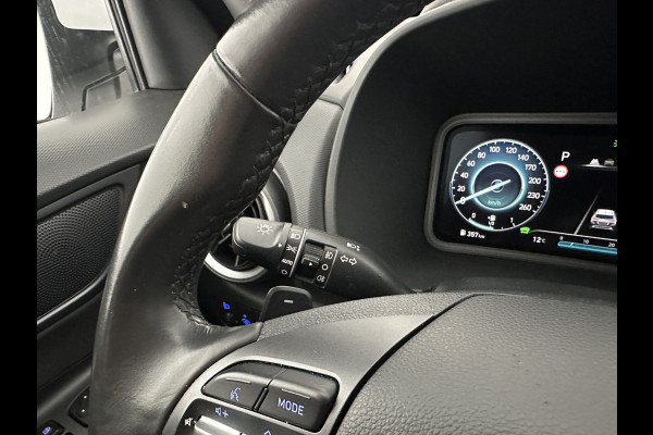 Hyundai Kona 1.6 GDI HEV Fashion (INCL-BTW) Aut. *NAVI-FULLMAP | DIGI-COCKPIT | FULL-LED | KEYLESS | CAMERA | HEAD-UP | SHIFT-PADDLES | DAB | COMFORT-SEATS | PRIVACY-GLASS | TOWBAR | 16 "ALU*