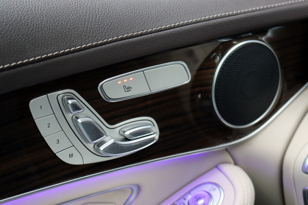 Mercedes-Benz GLC 300e 4MATIC Premium Plus | Distronic+ | Panoramadak | Memory | Leder | Trekhaak | Camera | Sfeerverlichting | Augmented Reality | Stoelverwarming |