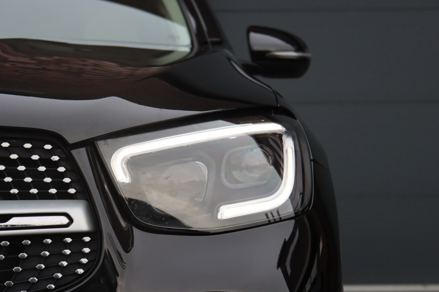 Mercedes-Benz GLC 300e 4MATIC Premium Plus | Distronic+ | Panoramadak | Memory | Leder | Trekhaak | Camera | Sfeerverlichting | Augmented Reality | Stoelverwarming |