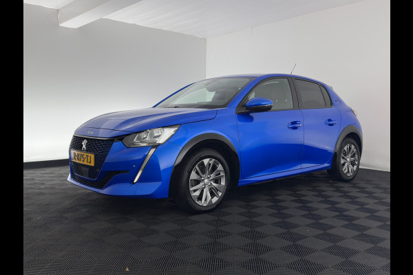 Peugeot e-208 EV Allure 50 kWh {SOH-91%} Aut *FULL-LED | DIGI-COCKPIT | BLINDSPOT | CAMERA | NAVI-FULLMAP | LANE-ASSIST | KEYLESS | DAB | CCS-FASTLOADER | TOP-VIEW | AMBIENT-LIGHT | PRIVACY-GLASS | 17"ALU*