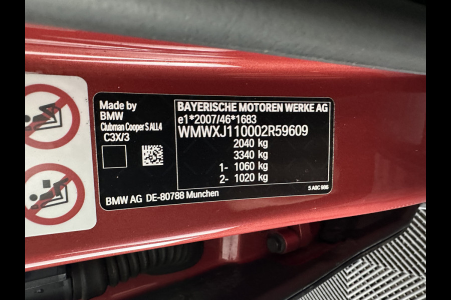 MINI Clubman 2.0 Cooper S ALL4 Premier Plus JCW (INCL-BTW) Aut * PANO | LEATHER | FULL-LED | HEATED-SPORTSEATS | DIGI-COCKPIT | AMBIENT-LIGHT | PRIVACY-GLASS | HEAD-UP | PDC | CAMERA | DAB  | KEYLESS | TOWBAR | 18"ALU*