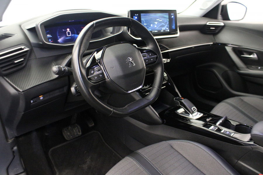 Peugeot 2008 1.2 PureTech Allure |Navi|Camera|