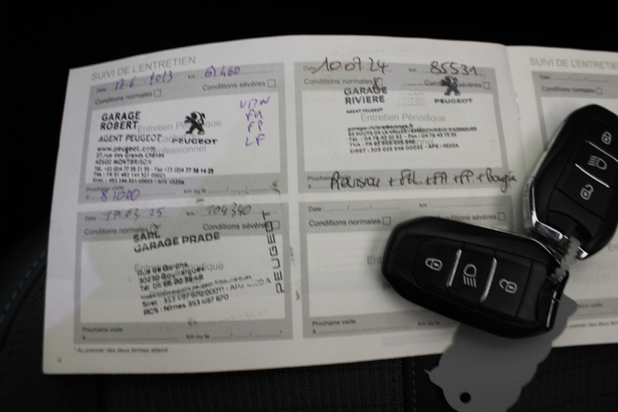 Peugeot 2008 1.2 PureTech Allure |Navi|Camera|