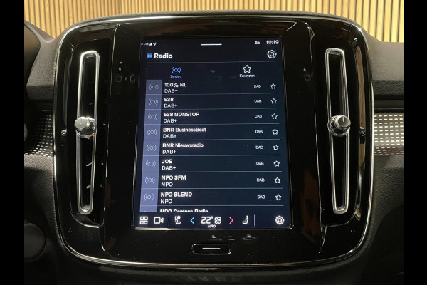 Volvo XC40 Recharge P8 AWD R-Design|TREKH.|LEDER|ELEK. KLEP|ACC|CARPLAY|CAMERA|CLIMATE+CRUISE CONTROL|NL-AUTO|NAP|INCL.BTW|1e EIG|