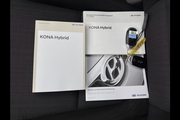 Hyundai Kona 1.6 GDI HEV Fashion (INCL-BTW) Aut. *NAVI-FULLMAP | DIGI-COCKPIT | FULL-LED | KEYLESS | CAMERA | HEAD-UP | SHIFT-PADDLES | DAB | COMFORT-SEATS | PRIVACY-GLASS | TOWBAR | 16 "ALU*