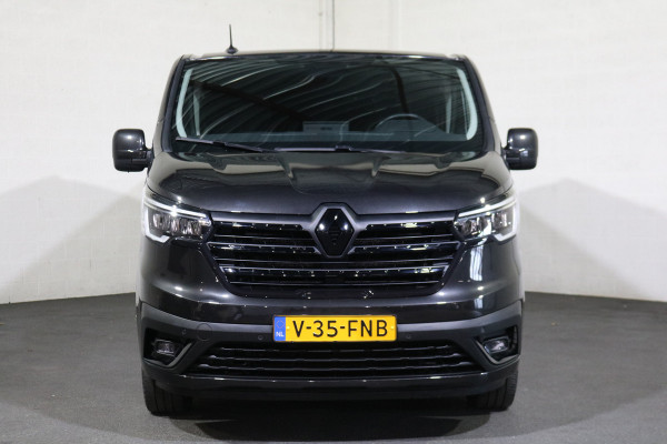 Renault Trafic 2.0 dCi 150pk L2 H1 DC Luxe Black Edition