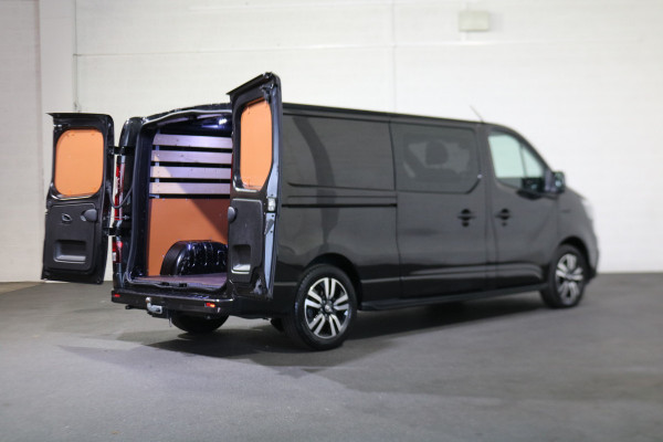 Renault Trafic 2.0 dCi 150pk L2 H1 DC Luxe Black Edition