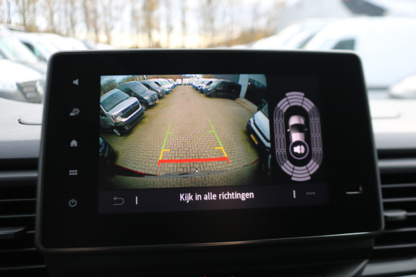 Renault Trafic 2.0 dCi 150pk L2 H1 DC Luxe Black Edition