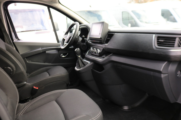 Renault Trafic 2.0 dCi 150pk L2 H1 DC Luxe Black Edition