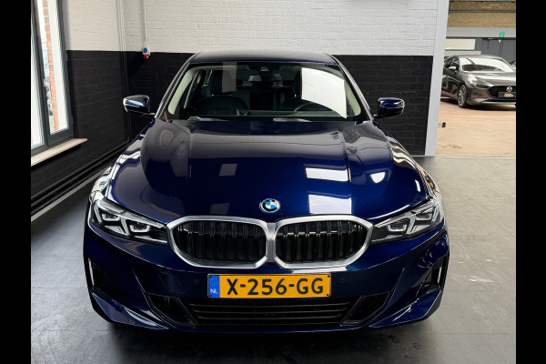 BMW 3-serie 320e LCI |Facelift | Widescreen | 2 sets velgen | Plug-in | NL Auto | NAP