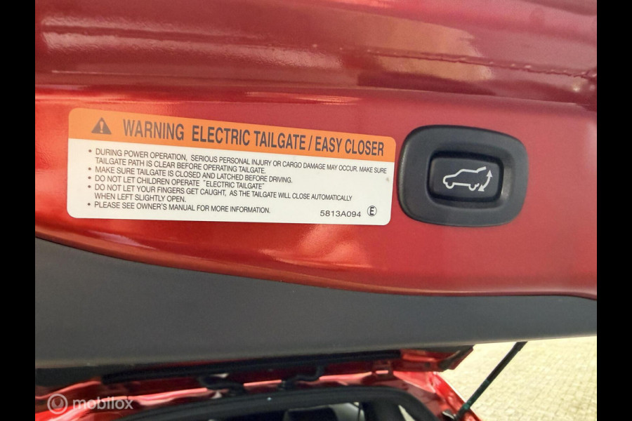 Mitsubishi Outlander 2.4 PHEV Instyle trekhaak side skirts