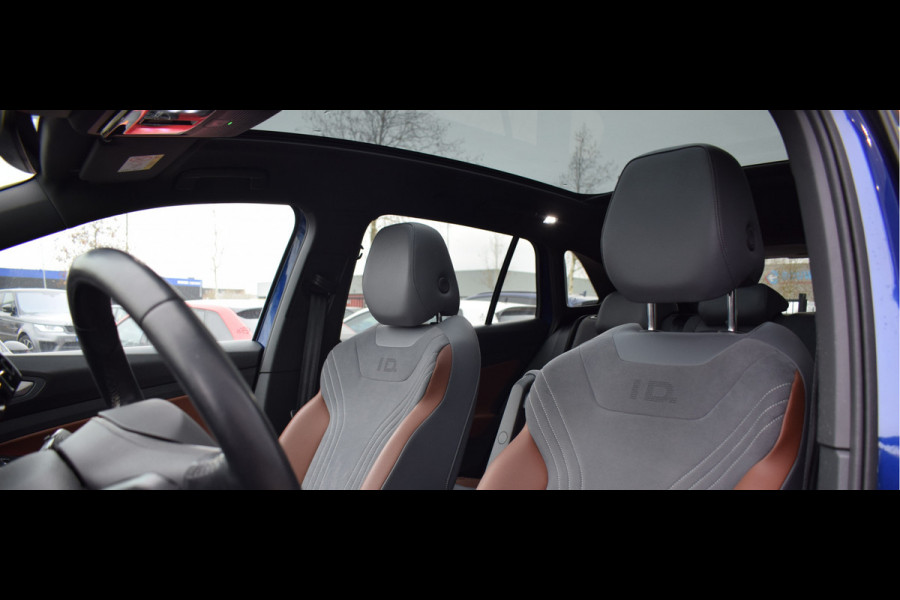 Volkswagen ID.4 Max 77 kWh | Trekhaak | Pano | Stuur- en Stoelverw. | Half Leer