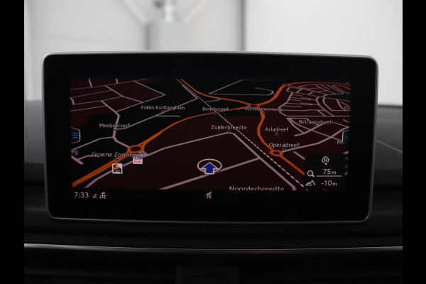 Audi A4 40 TFSI Sport S Line Black Edition | Stoelverwarming | Adaptive cruise | Keyless | Virtual Cockpit | Carplay | Half leder | Navigatie | Full LED | 19'' | Sportstoelen | Sfeerverlichting